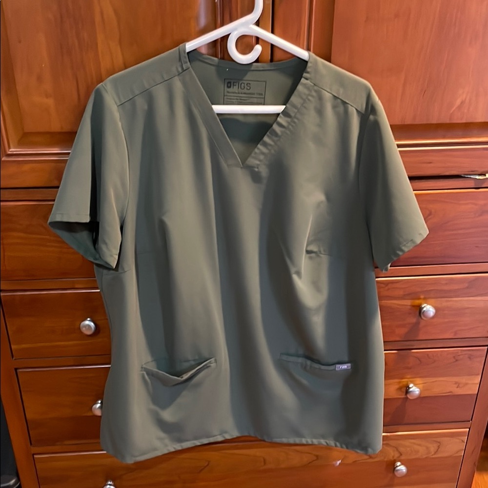 Figs Moss colour women’s size 3X Casma scrub top.